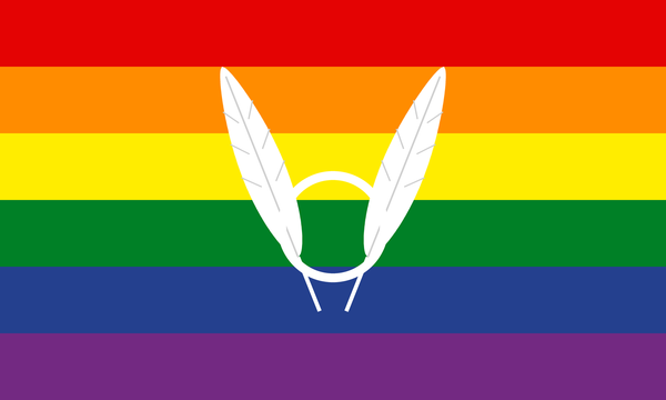 Two-Spirit-Pride-Flagge, das meistverwendete Design: zwei weiße Federn, verbunden durch einen weißen Kreis, über dem sechsstreifigen Regenbogen.